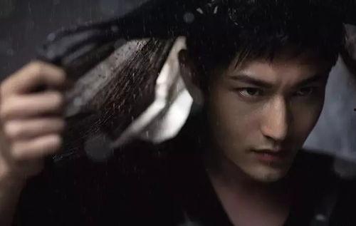 帅哥明星半裸,揭秘帅哥明星的性感瞬间